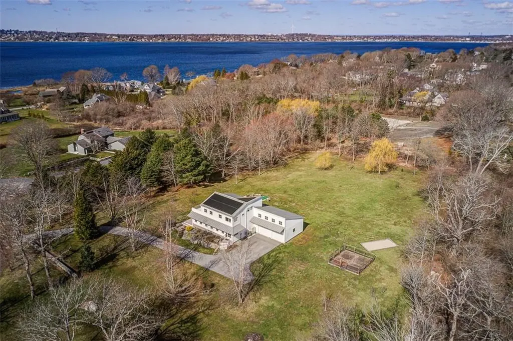 263 Indian Point Road Tiverton RI 02878