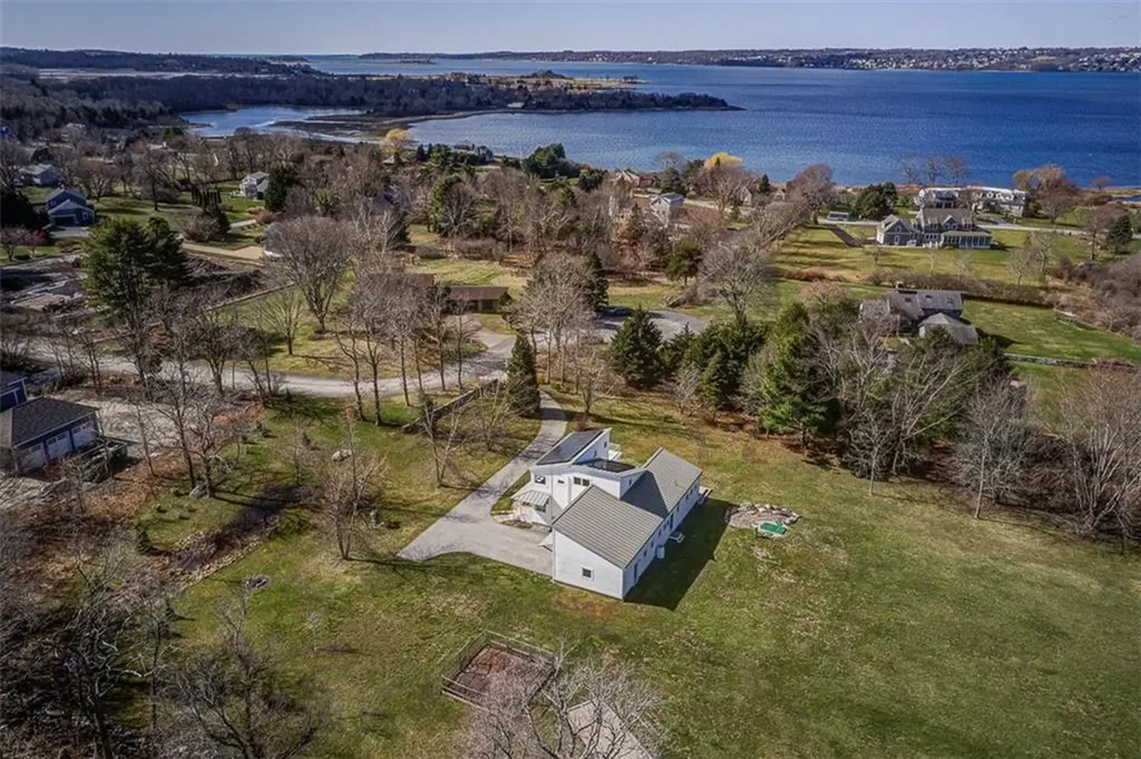 263 Indian Point Road Tiverton RI 02878