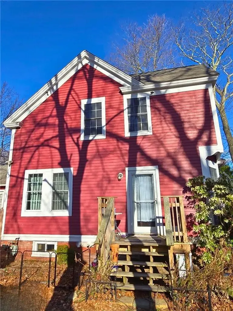71 Wilson Avenue Warwick RI 02889