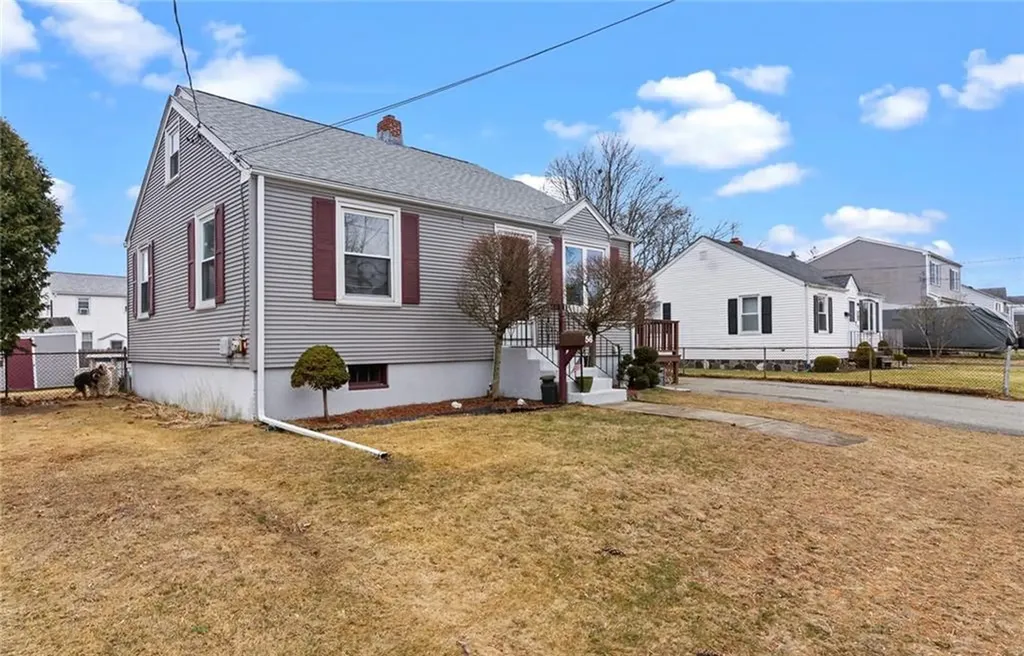 56 Sterling Street East Providence RI 02914