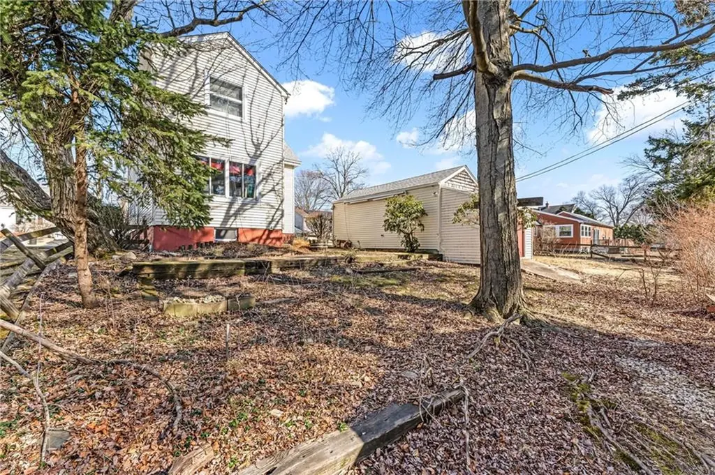 27 Hemlock Avenue Cranston RI 02910