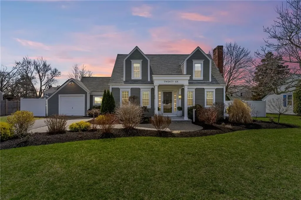 26 Miantonomo Drive Warwick RI 02888