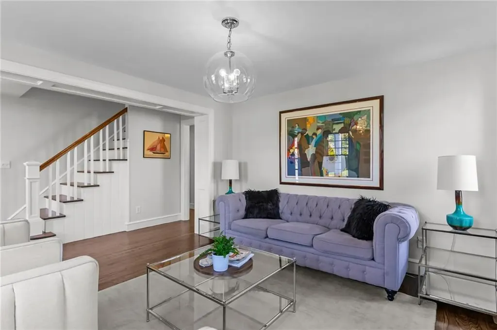 26 Miantonomo Drive Warwick RI 02888