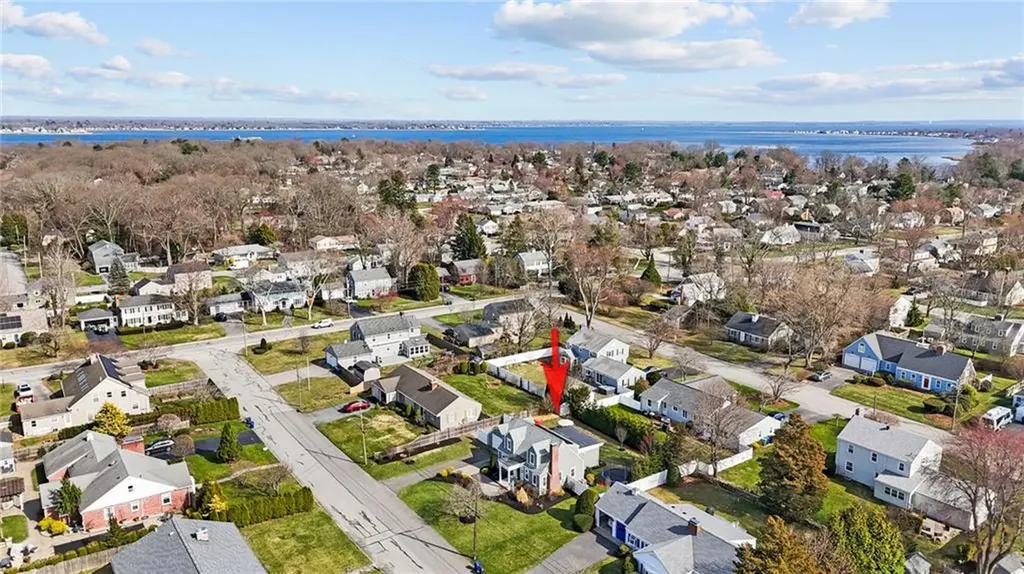 26 Miantonomo Drive Warwick RI 02888