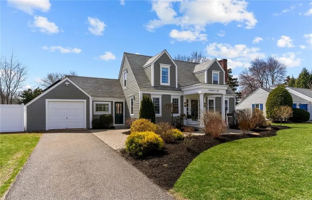 26 Miantonomo Drive Warwick RI 02888