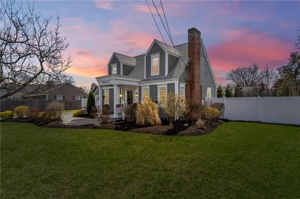 26 Miantonomo Drive Warwick RI 02888