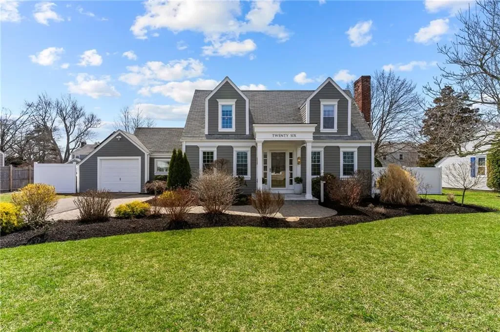 26 Miantonomo Drive Warwick RI 02888