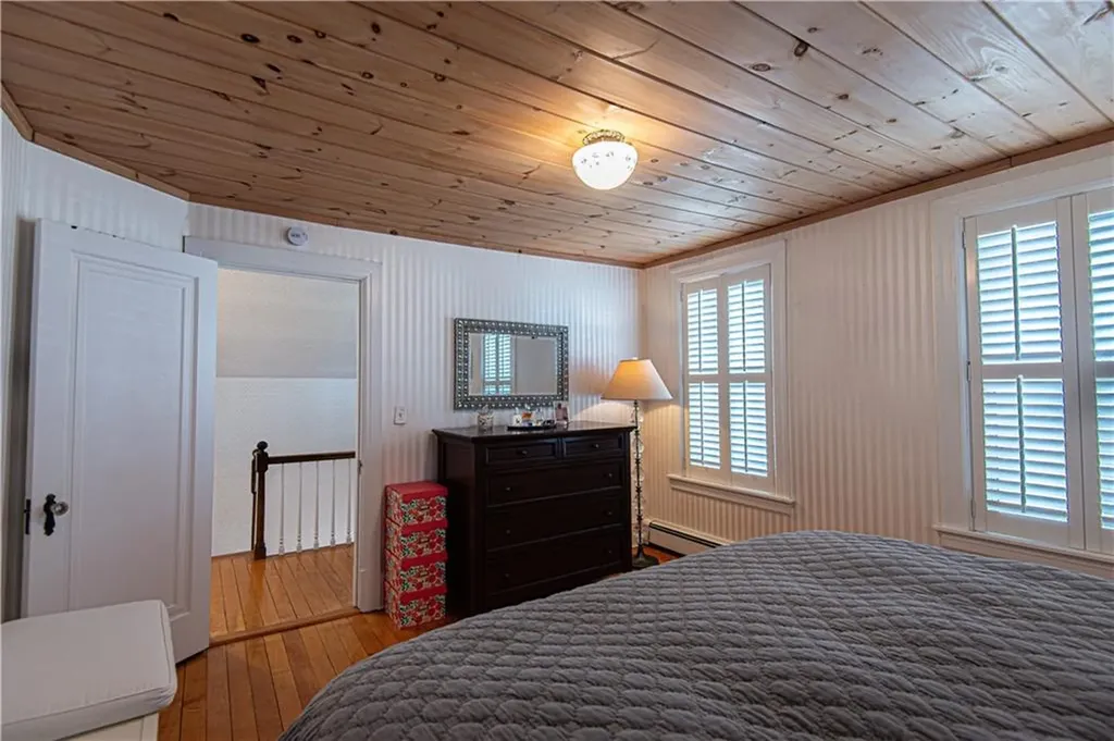 442 Summer Street Woonsocket RI 02895