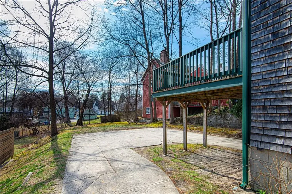 442 Summer Street Woonsocket RI 02895