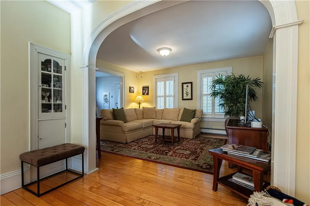 442 Summer Street Woonsocket RI 02895