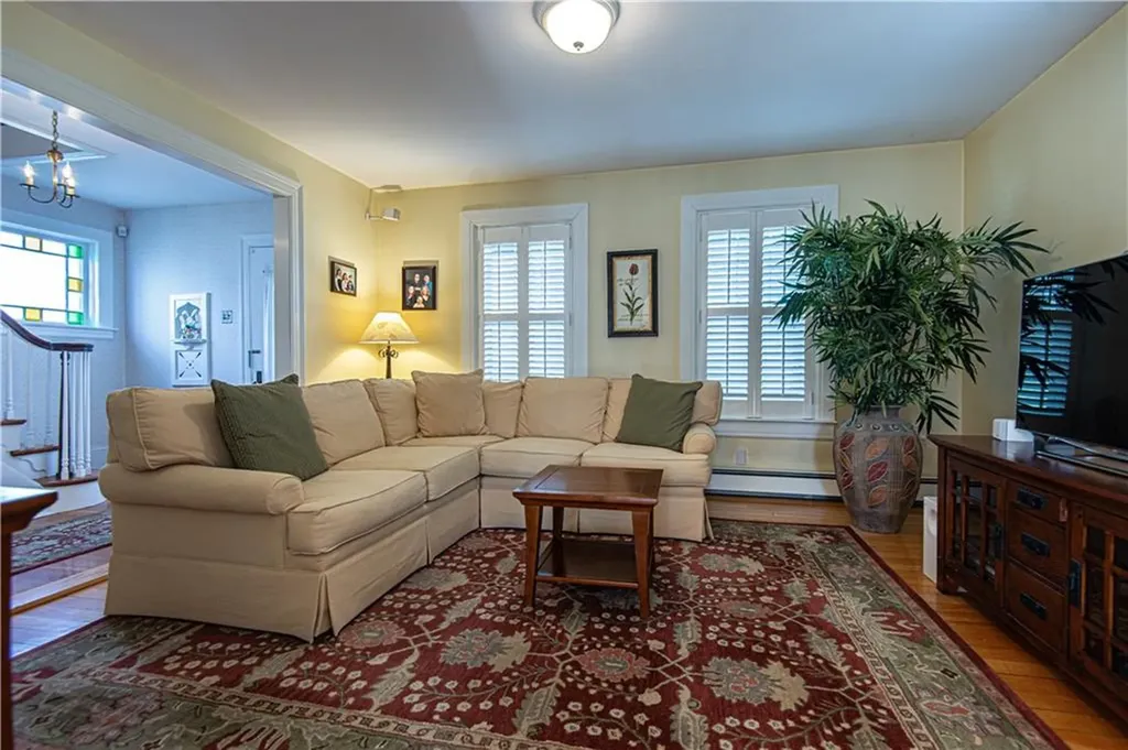 442 Summer Street Woonsocket RI 02895