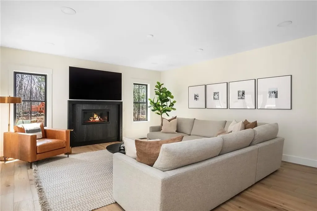 10 Kelsey Eden Way Cumberland RI 02864