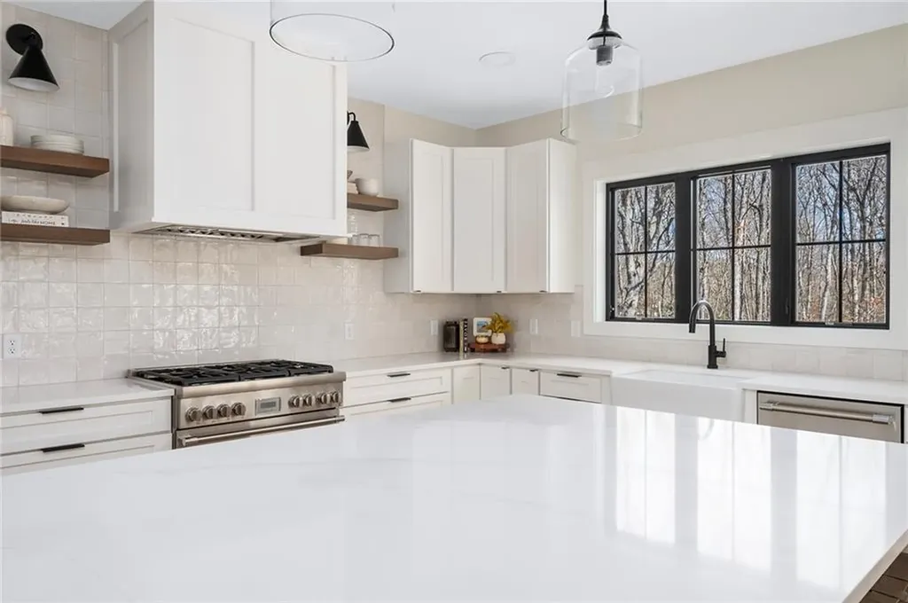 10 Kelsey Eden Way Cumberland RI 02864
