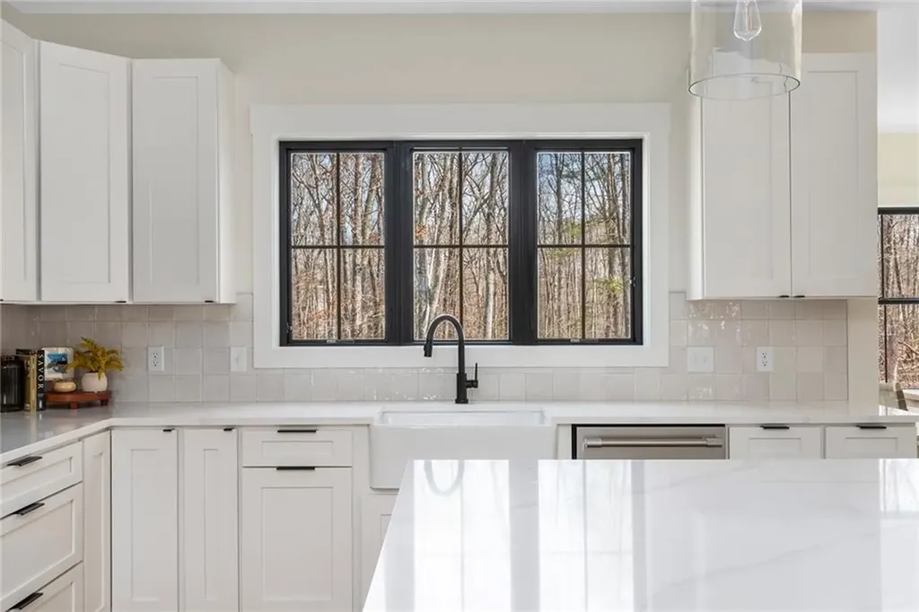 10 Kelsey Eden Way Cumberland RI 02864
