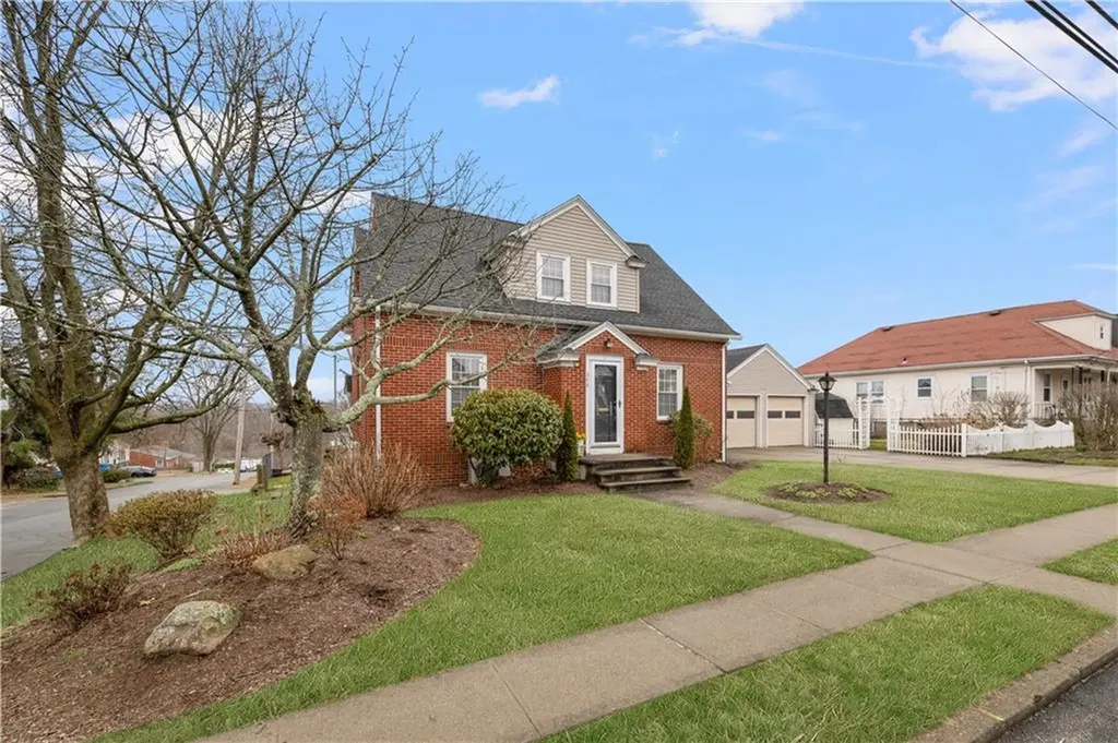 348 Princess Avenue Cranston RI 02920