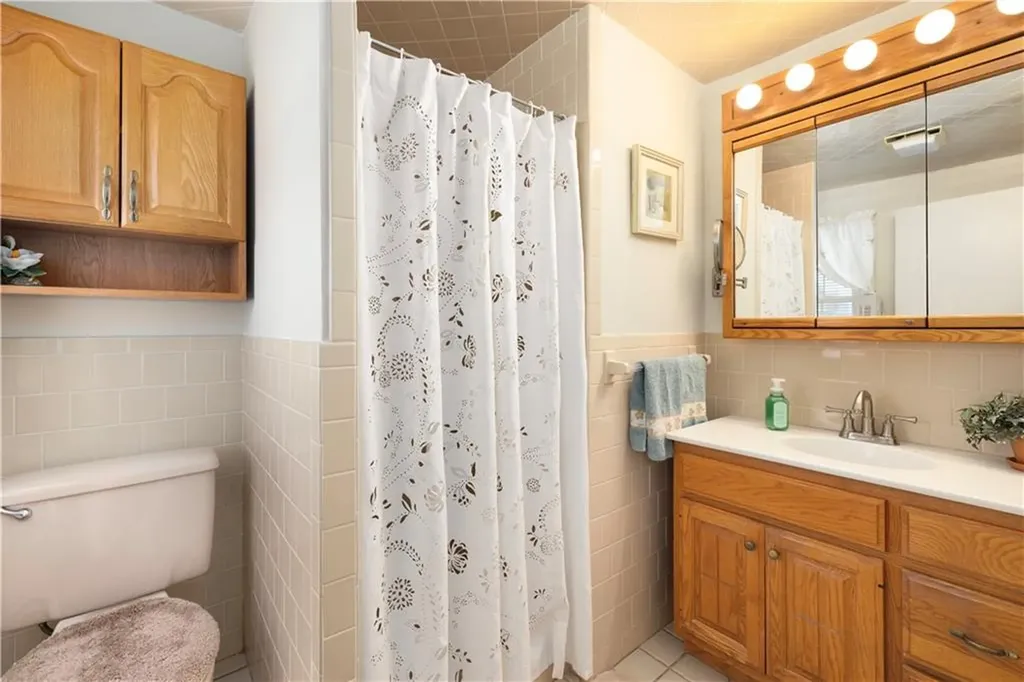 348 Princess Avenue Cranston RI 02920