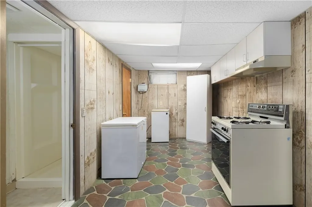 348 Princess Avenue Cranston RI 02920