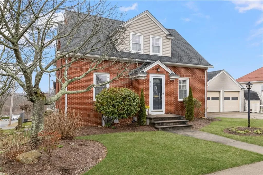 348 Princess Avenue Cranston RI 02920