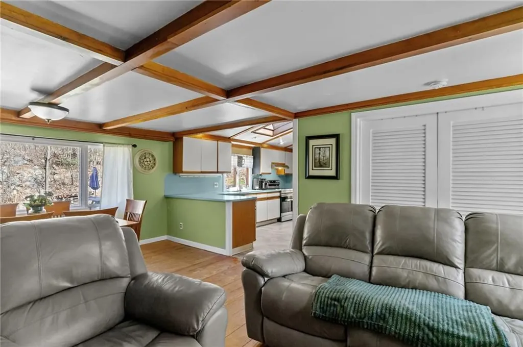 42 Woodland Avenue Smithfield RI 02917