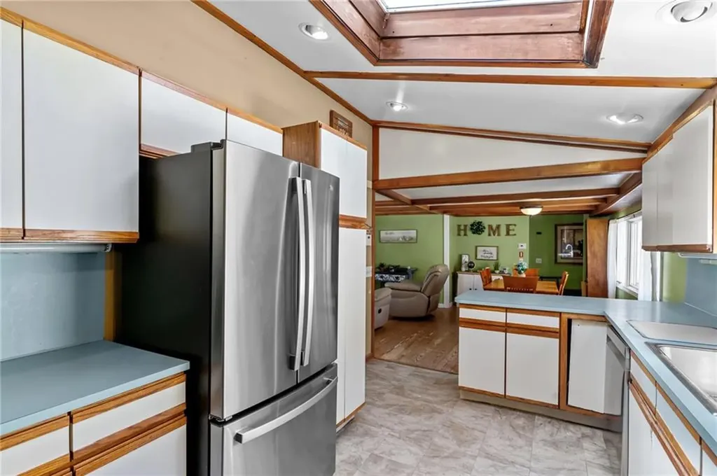 42 Woodland Avenue Smithfield RI 02917