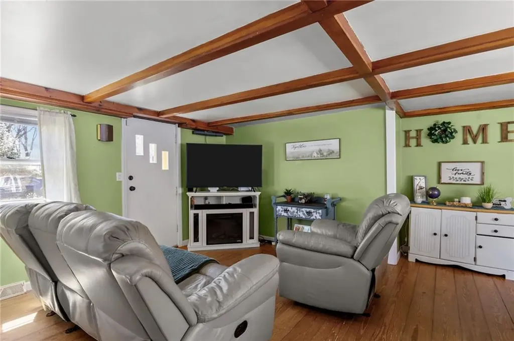 42 Woodland Avenue Smithfield RI 02917