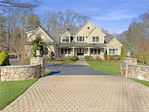20 Beechcrest Road East Greenwich RI 02818