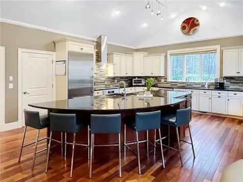 20 Beechcrest Road East Greenwich RI 02818