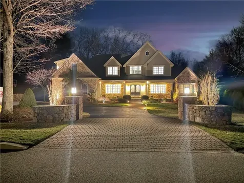 20 Beechcrest Road East Greenwich RI 02818