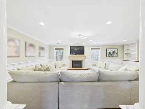 20 Beechcrest Road East Greenwich RI 02818