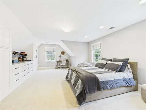 20 Beechcrest Road East Greenwich RI 02818