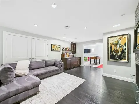 20 Beechcrest Road East Greenwich RI 02818