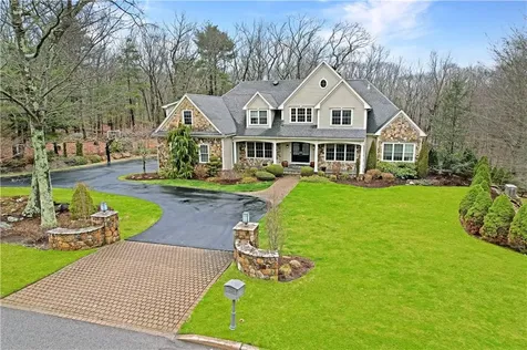 20 Beechcrest Road East Greenwich RI 02818