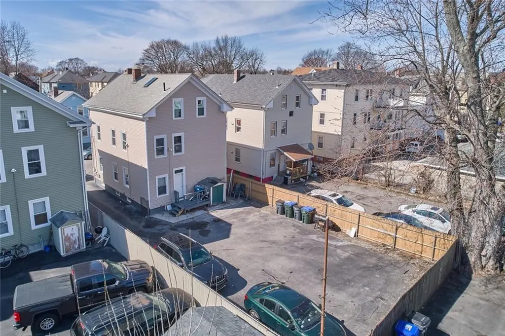 85 Waverly Street Providence RI 02907