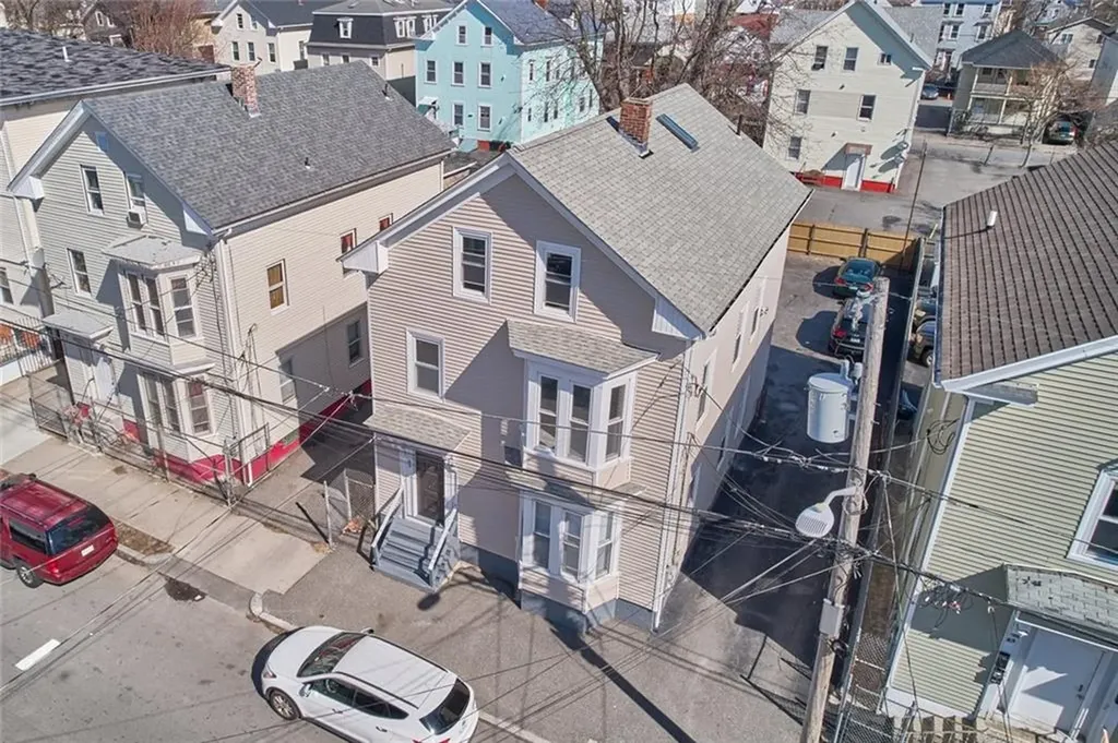 85 Waverly Street Providence RI 02907