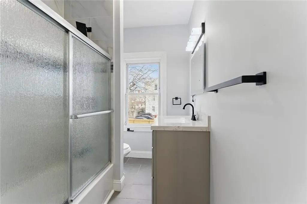 85 Waverly Street Providence RI 02907