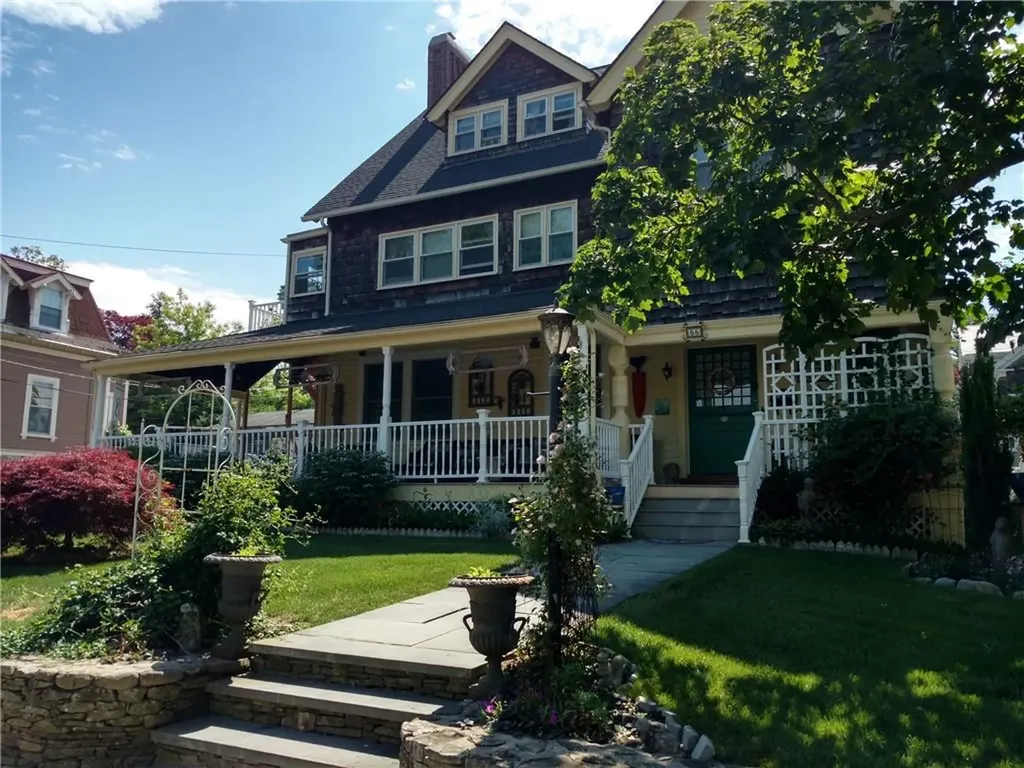 55 Hunter Avenue Newport RI 02840
