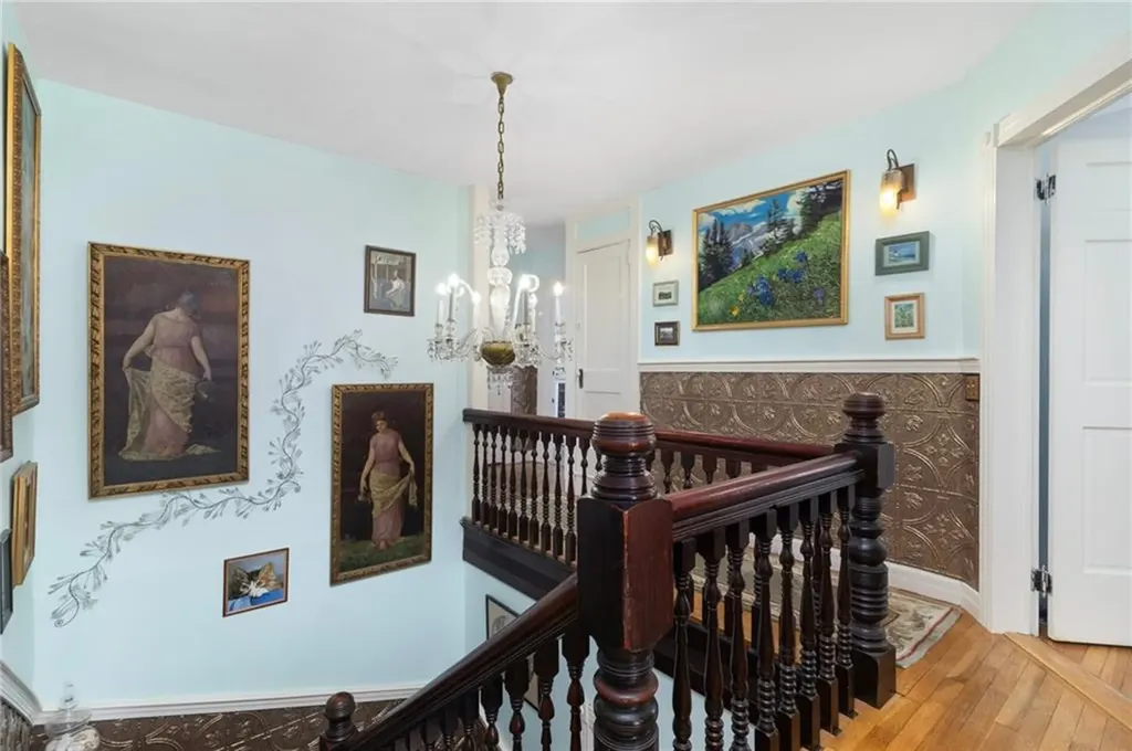 55 Hunter Avenue Newport RI 02840