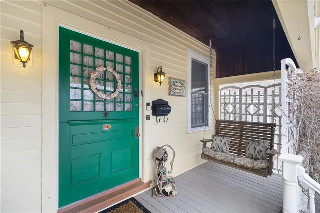 55 Hunter Avenue Newport RI 02840