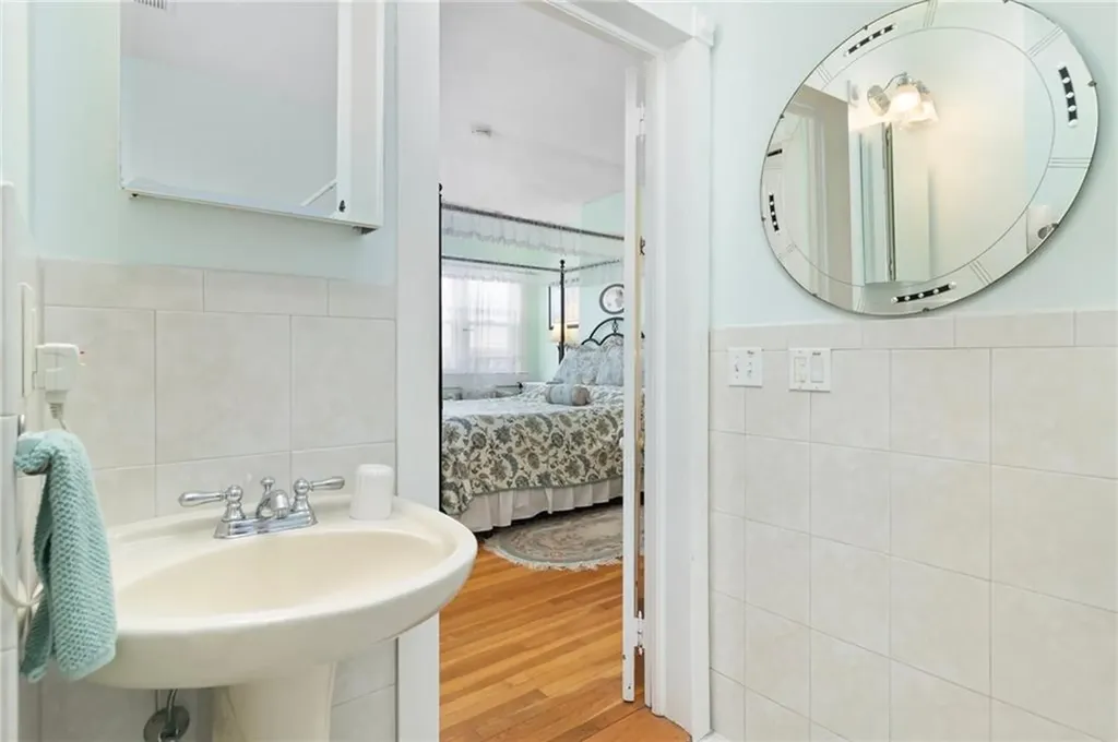 55 Hunter Avenue Newport RI 02840
