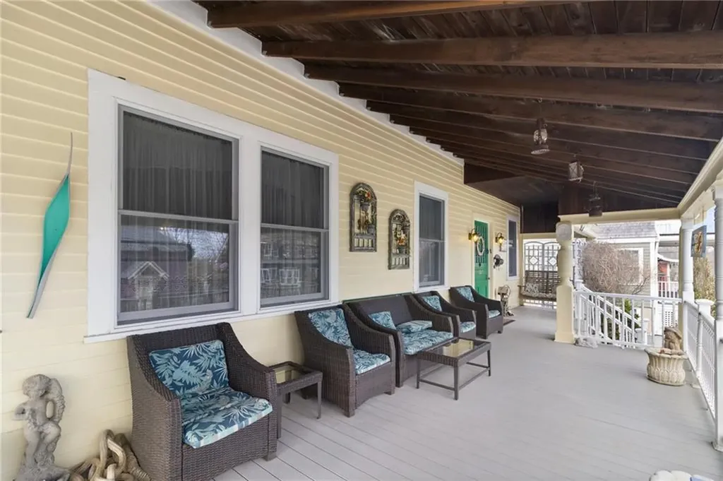 55 Hunter Avenue Newport RI 02840