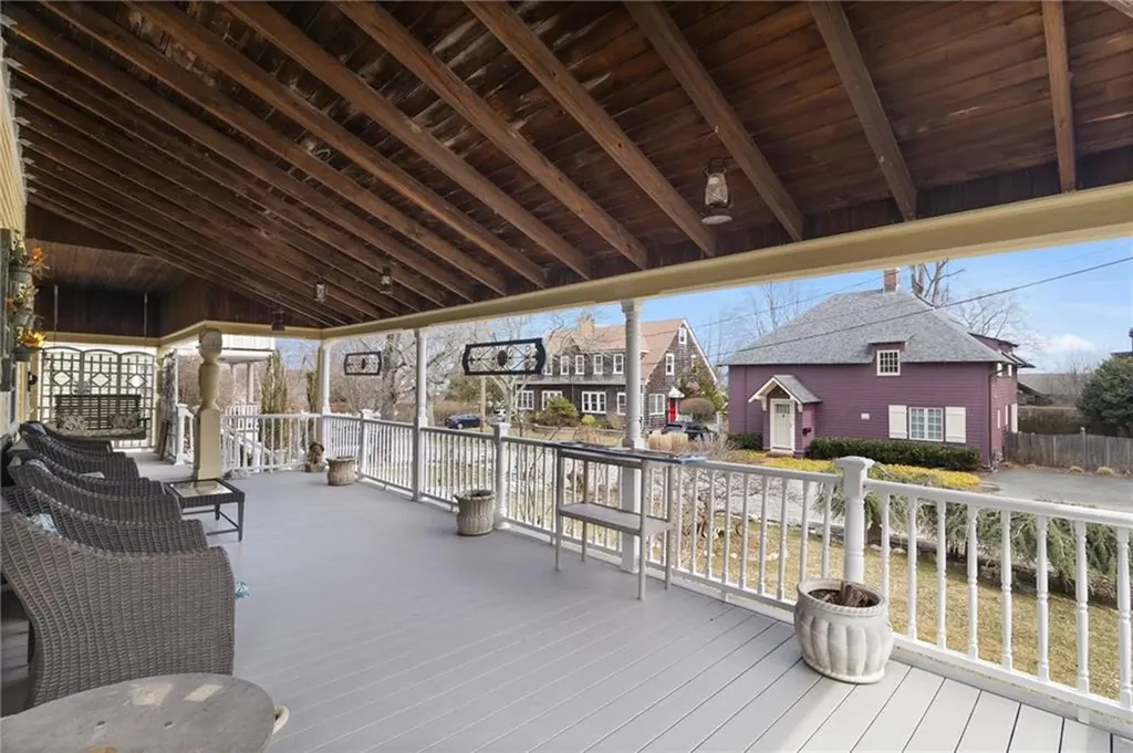 55 Hunter Avenue Newport RI 02840