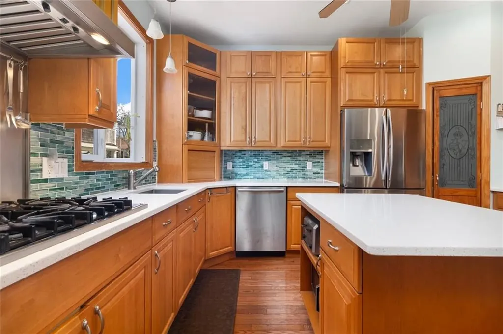55 Hunter Avenue Newport RI 02840
