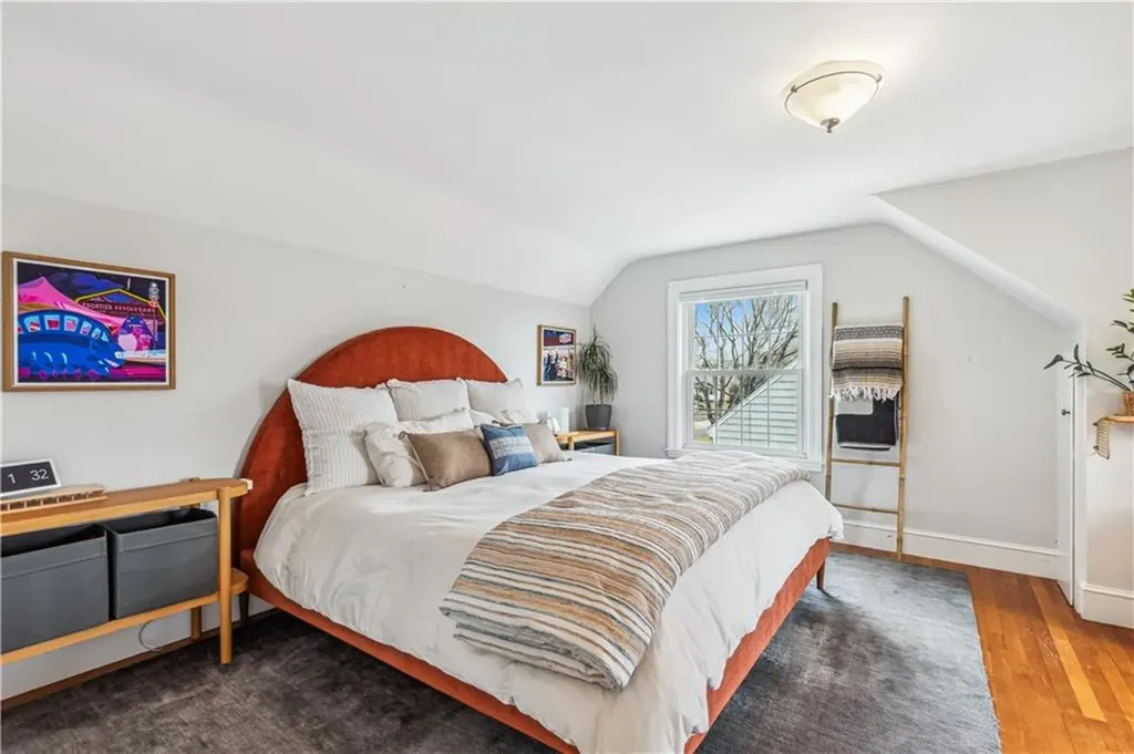 64 Lindy Avenue East Providence RI 02915