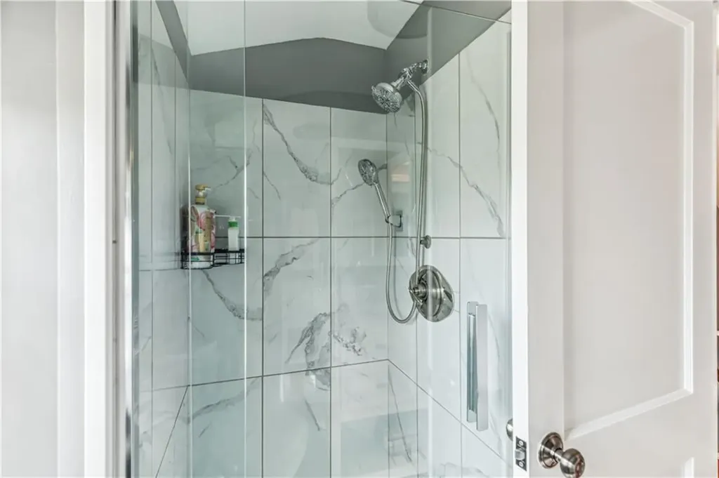 64 Lindy Avenue East Providence RI 02915