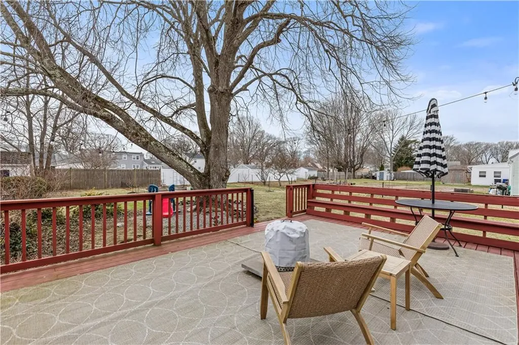 64 Lindy Avenue East Providence RI 02915