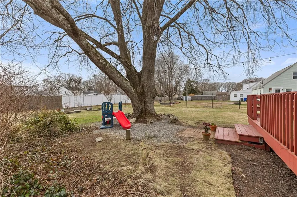 64 Lindy Avenue East Providence RI 02915