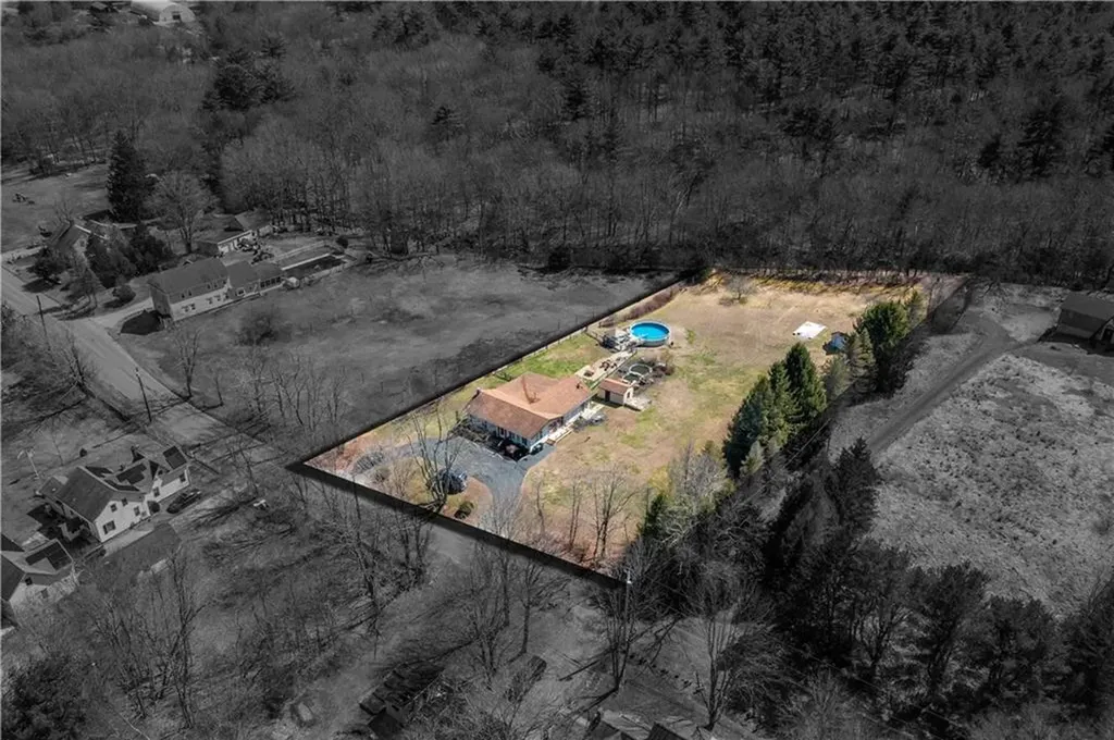 695 Maple Valley Road Coventry RI 02816