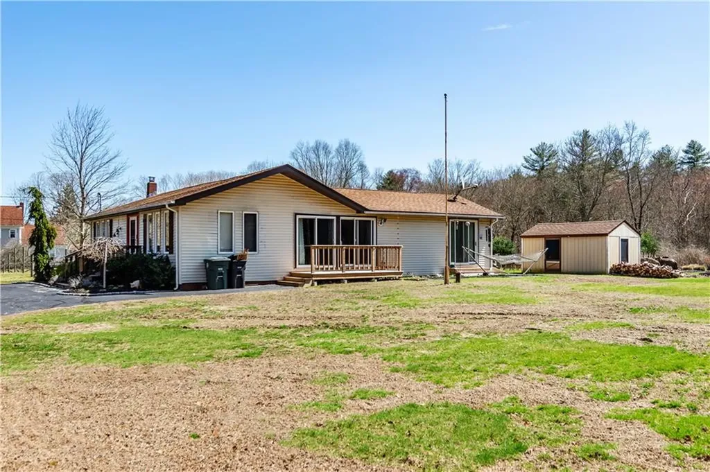 695 Maple Valley Road Coventry RI 02816