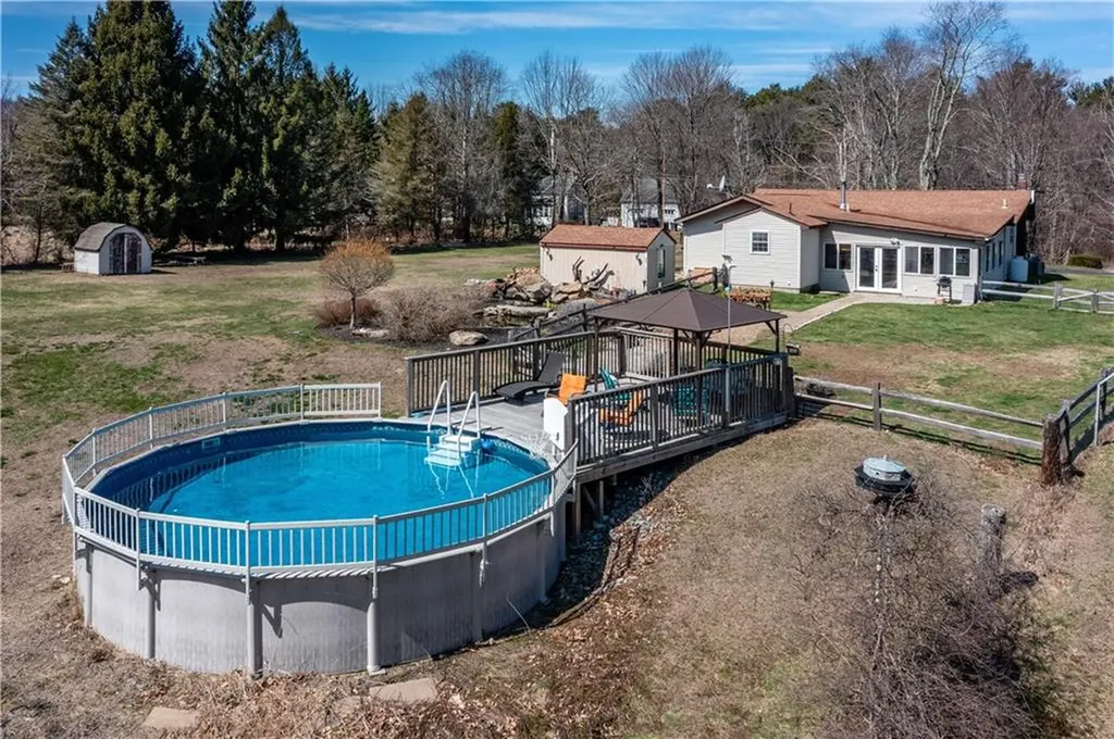 695 Maple Valley Road Coventry RI 02816