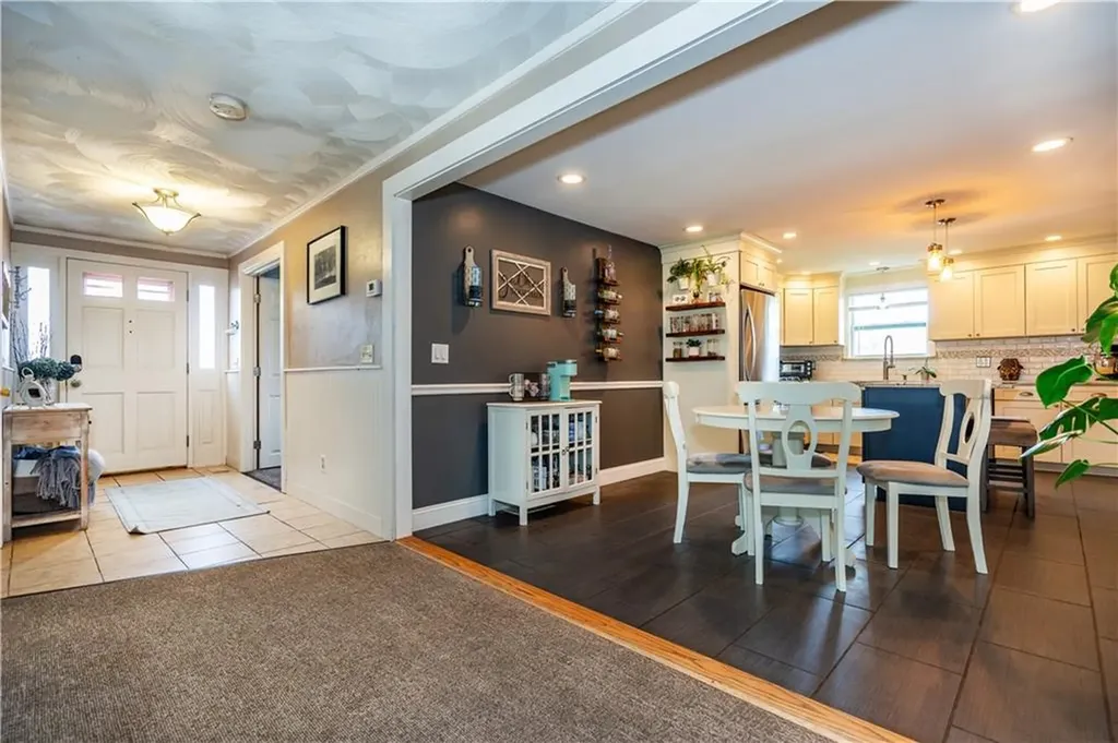 695 Maple Valley Road Coventry RI 02816